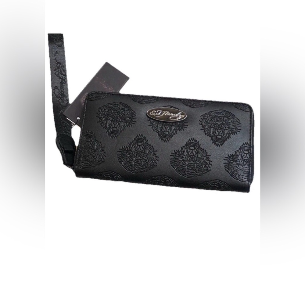 Ed Hardy Black Logo & Tiger
Embossed Zip Around Wallet W /
Wristlet Strap NWT